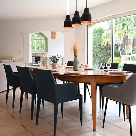 282 - Au Petit Baigneur *