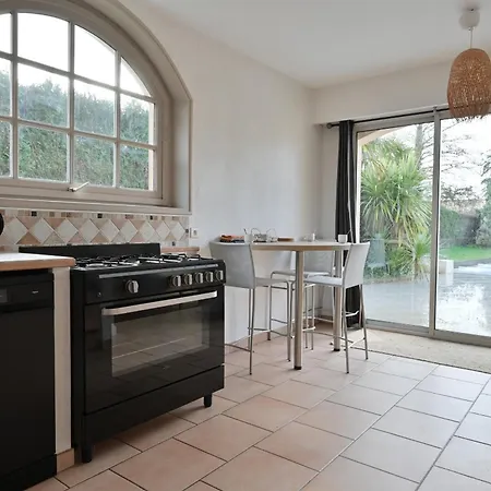 282 - Au Petit Baigneur *