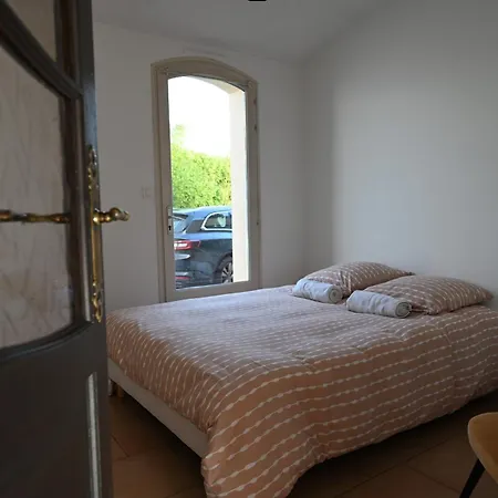Au Petit Baigneur - Maison Avec Piscine Et Jardin Clos فيلة
