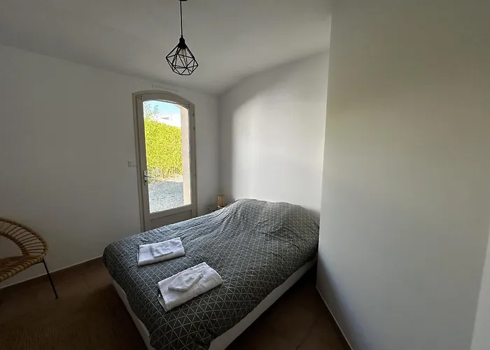 282 - Au Petit Baigneur *