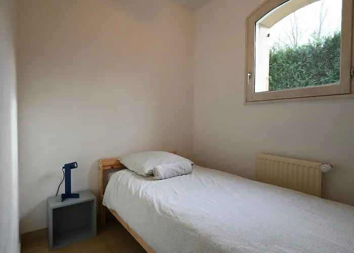 282 - Au Petit Baigneur *