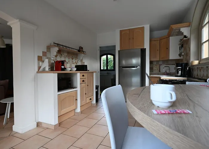 282 - Au Petit Baigneur